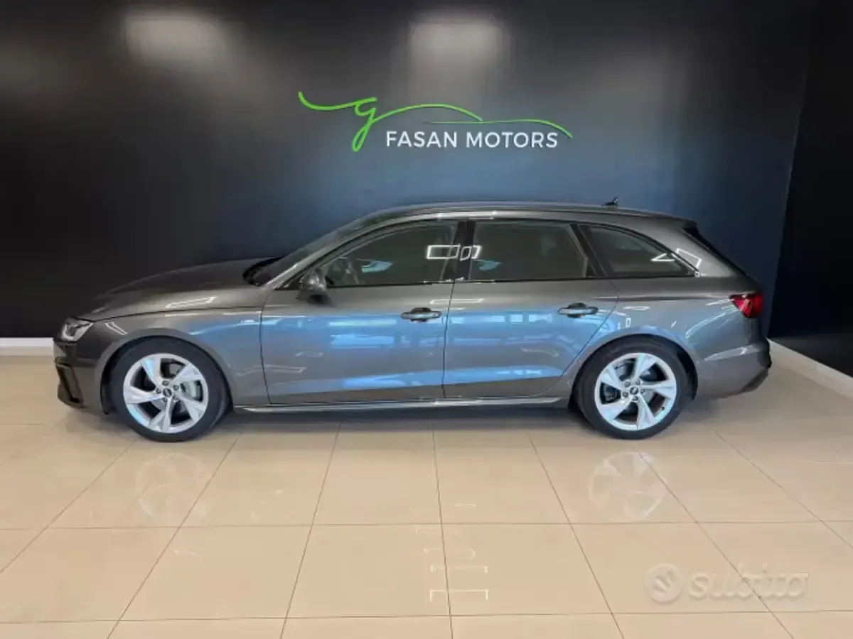 Usata Audi A4 S-Line 204 CV (150 kW) 2023 Grigio Station wagon