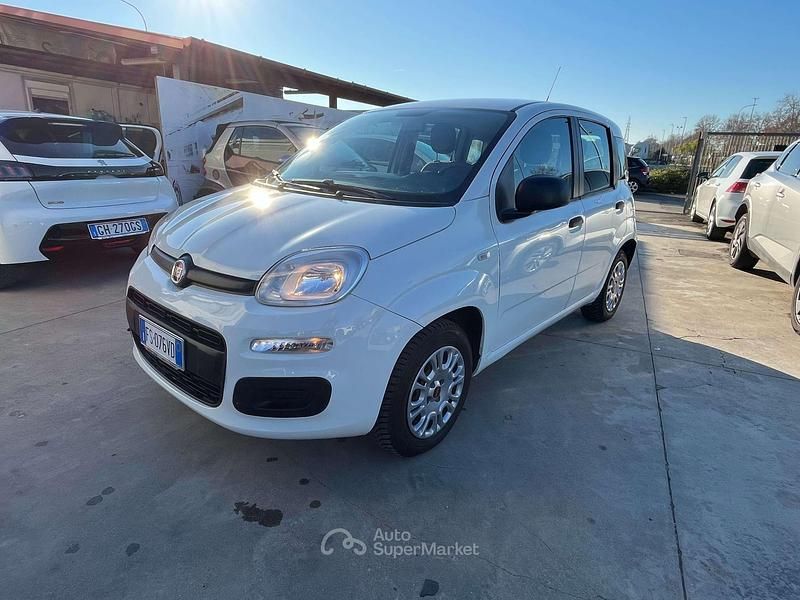 Usata Fiat Panda Easy 69 CV (50 kW) 2018 Bianco Utilitaria