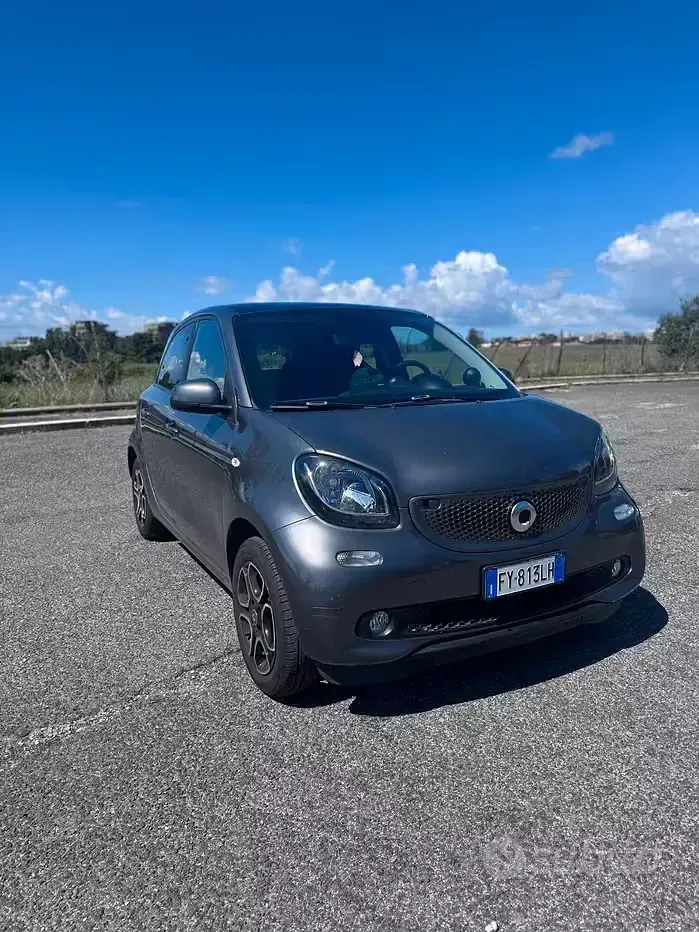 Usata Smart ForFour Passion 90 CV (66 kW) 2019 Grigio Utilitaria