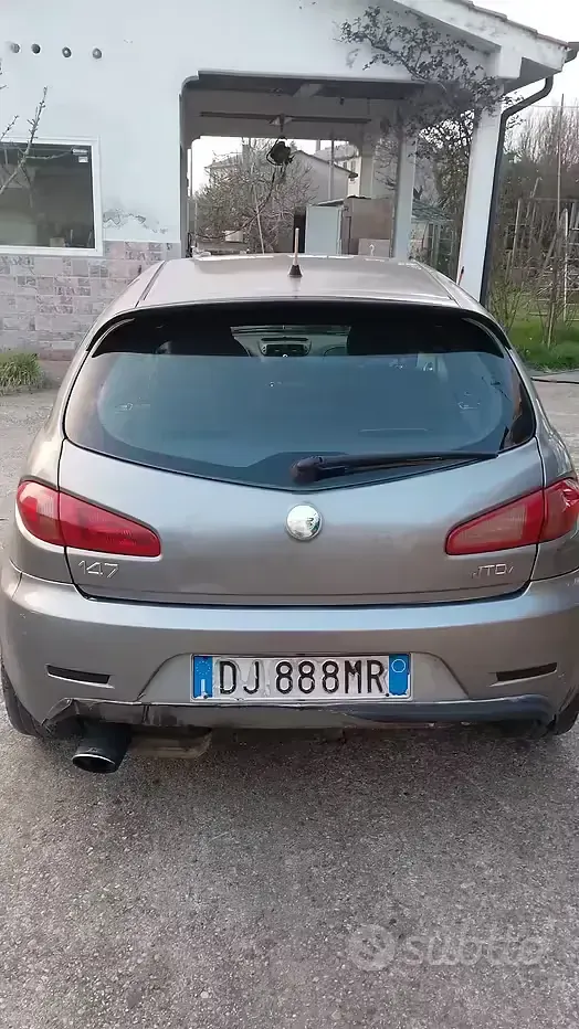 Occasion Alfa Romeo 147 120 PK (88 kW) 2007 Grijs Hatchback