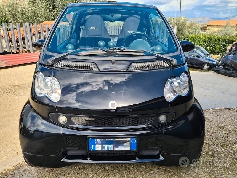 Usata Smart ForTwo Cabrio Brabus 75 CV (55 kW) 2005 Nero Cabrio