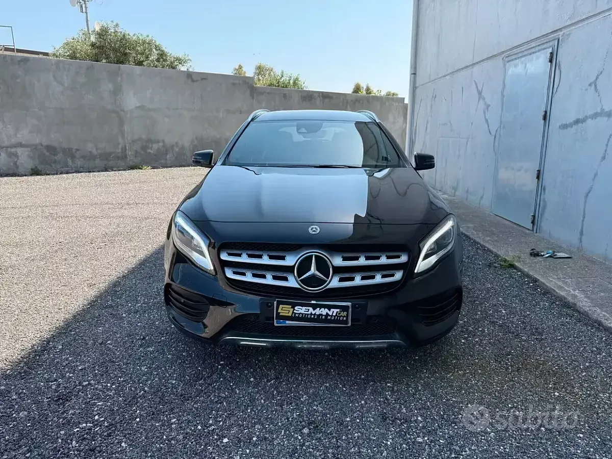 Usata Mercedes GLA200 Premium 136 CV (100 kW) 2019 Nero SUV