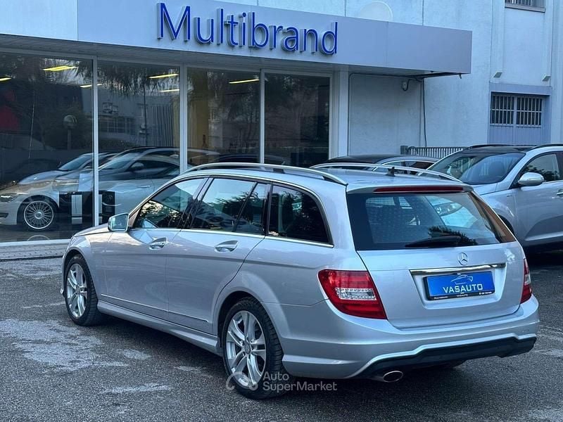 Usata Mercedes C220 Avantgarde 170 CV (125 kW) 2012 Grigio Station wagon