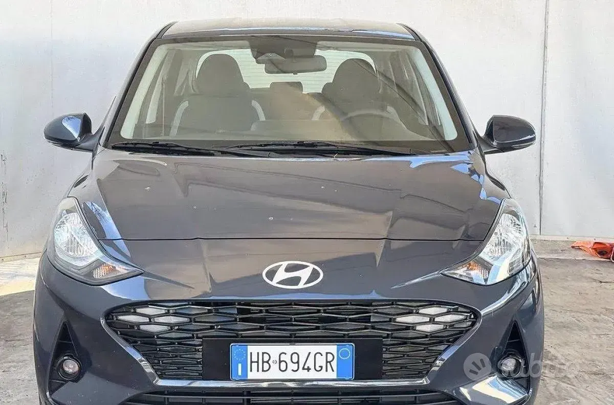 Nuova Hyundai i10 61 CV (44 kW) 2025 Grigio Utilitaria