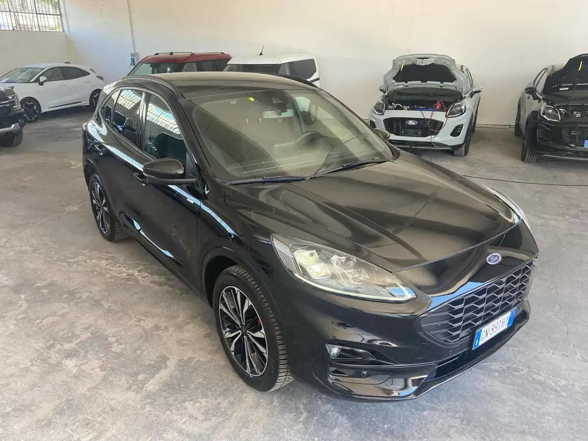 Usata Ford Kuga ST-Line X 225 CV (165 kW) 2023 Nero SUV