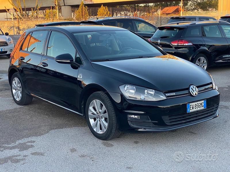 Usata VW Golf Trendline 110 CV (80 kW) 2015 Nero Berlina