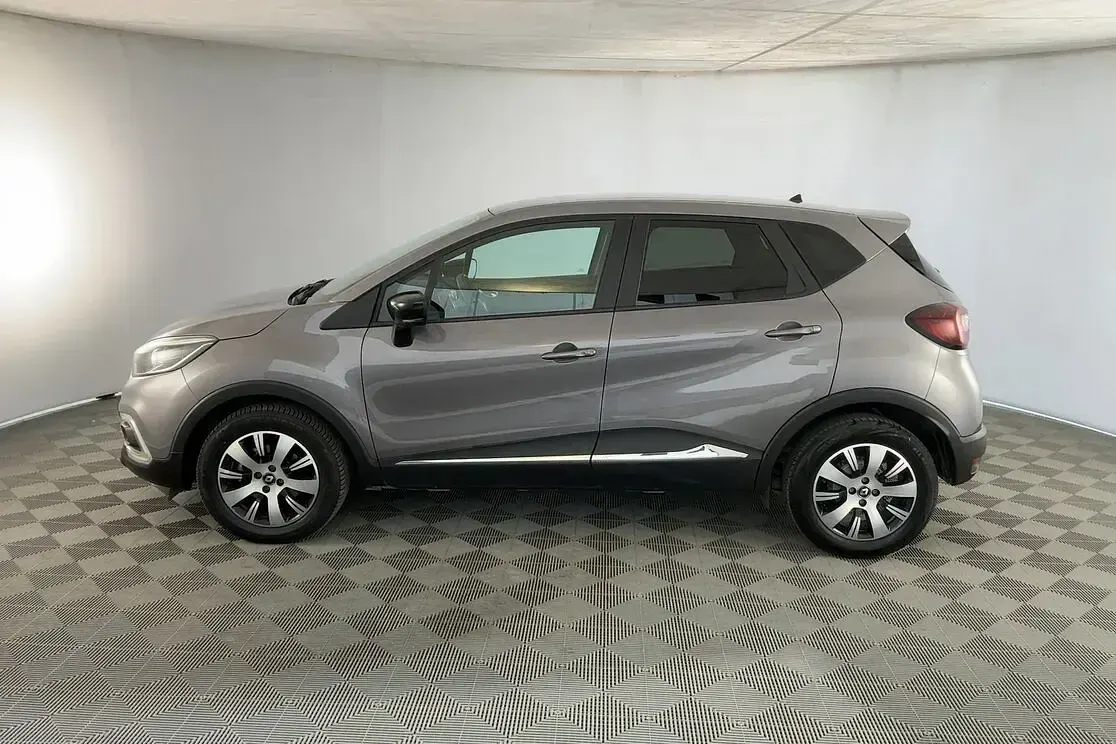 Usata Renault Captur 90 CV (66 kW) 2018 Grigio SUV