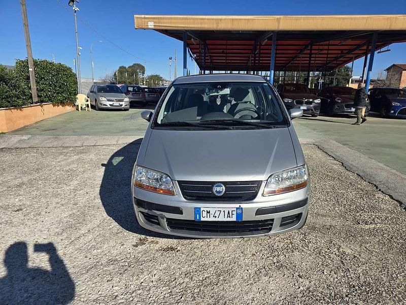 Usata Fiat Idea Active 95 CV (69 kW) 2004 Argento Monovolume