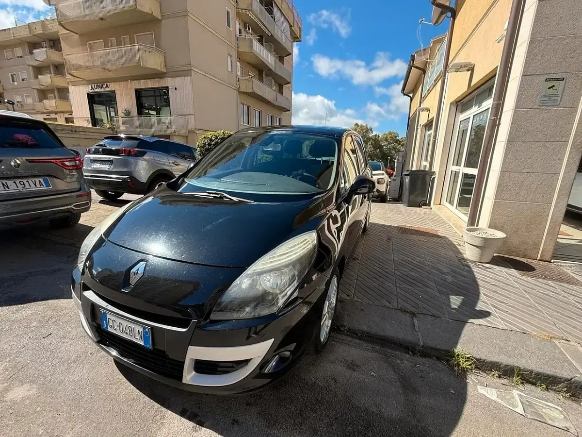 Usata Renault Scenic E-Tech Dynamique 110 CV (80 kW) 2011 Nero Monovolume