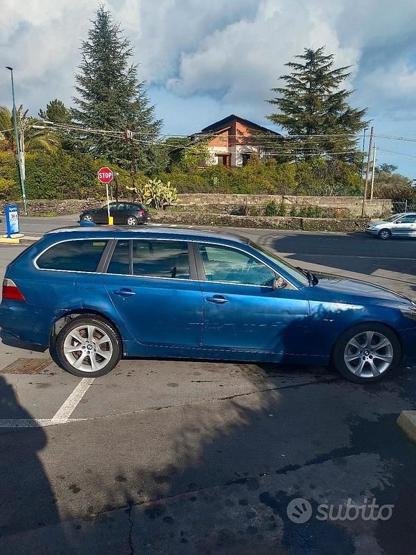 Usata BMW 525 177 CV (130 kW) 2005 Blu Station wagon