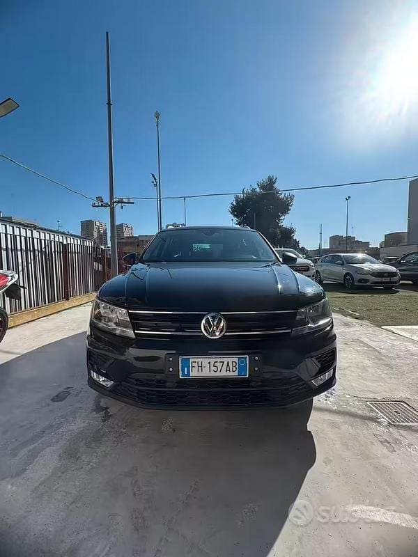 Usata VW Tiguan Business 115 CV (84 kW) 2017 Nero SUV