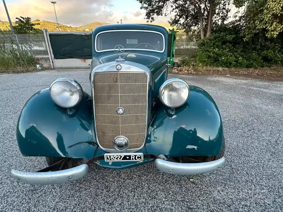 Occasion Mercedes 170 100 ch (73 kW) 1950 Bleue Pick-up