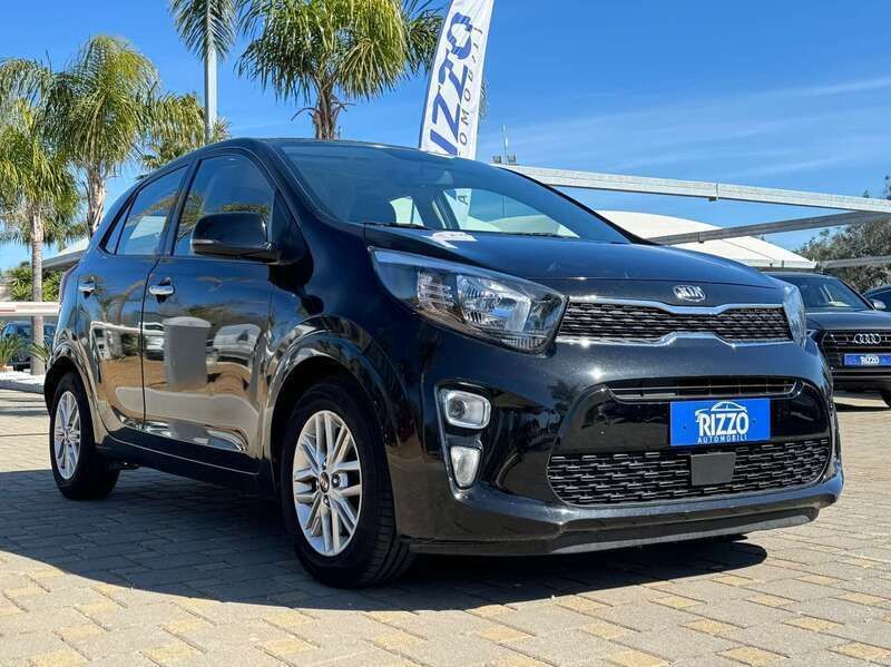 Grigio Usata 2021 Kia Picanto X-Line Due volumi | 10.500 € (Ottimo prezzo) - Immagine 1/4
