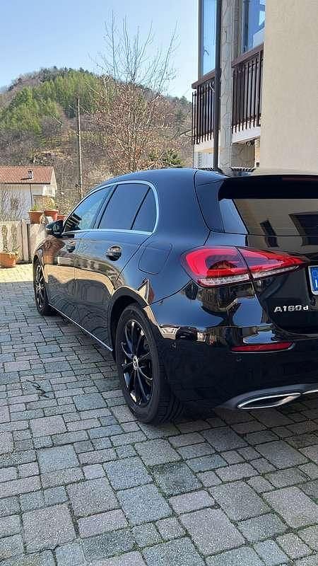 Usata Mercedes A180 116 CV (85 kW) 2019 Berlina