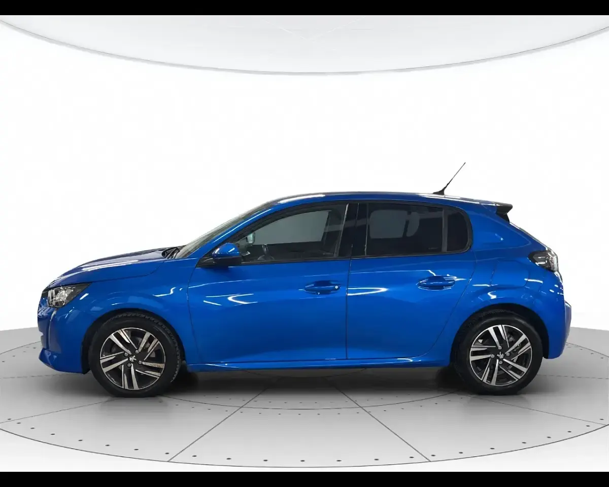 Usata Peugeot 208 Active 101 CV (74 kW) 2021 Blu Utilitaria
