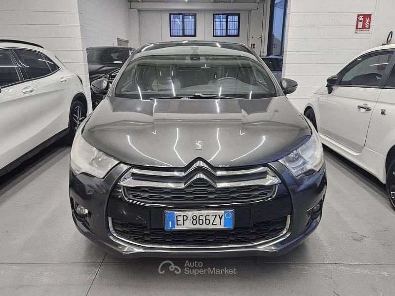 Usata Citroën DS4 Chic 120 CV (88 kW) 2013 Marrone Utilitaria