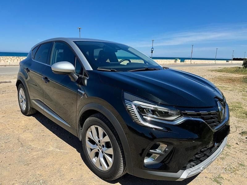 Usata Renault Captur 101 CV (74 kW) 2022 SUV