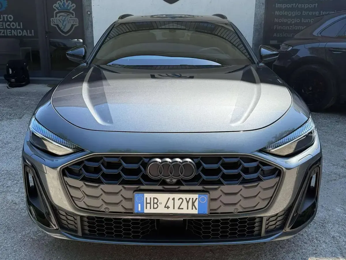 Usata Audi A5 S-Line 204 CV (150 kW) 2025 Grigio Station wagon