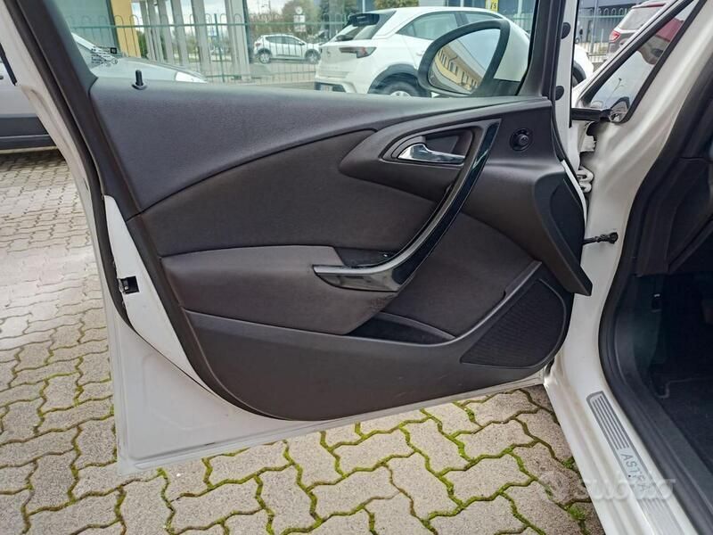 Usata Opel Astra S 110 CV (80 kW) 2015 Bianco Station wagon