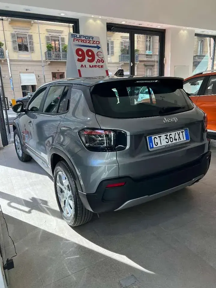 Nuova Jeep Avenger 101 CV (74 kW) 2026 Grigio SUV