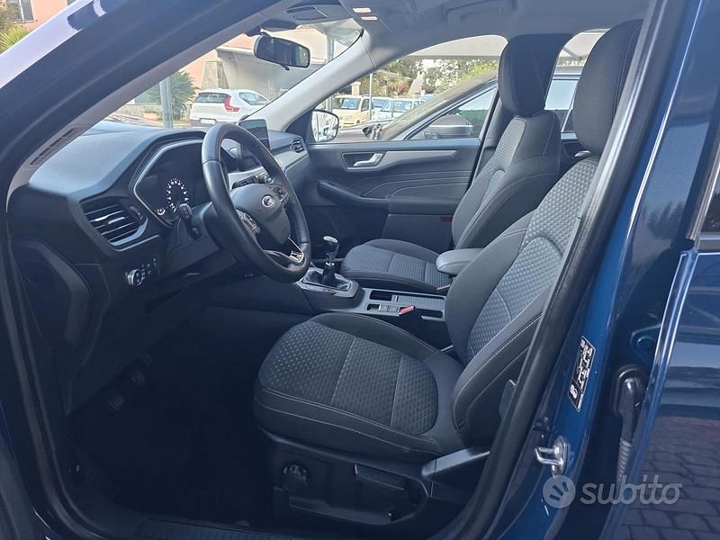 Occasion Ford Kuga 120 ch (88 kW) 2021 Bleue SUV