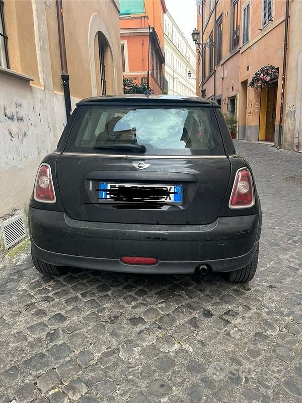 Usata Mini ONE 75 CV (55 kW) 2010 Nero Utilitaria