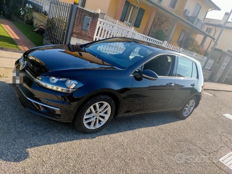 Nero Usata 2020 VW Golf VII Tre volumi | 18.000 € (Ottimo prezzo) - Immagine 1/4