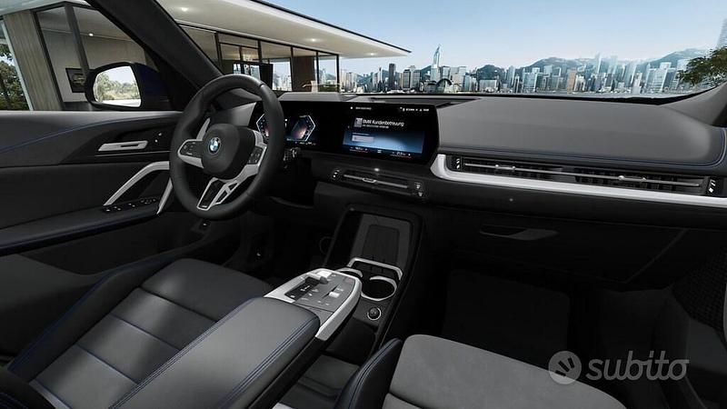 Begagnad BMW X1 Comfort Edition 150 HK (110 kW) 2024 Blå SUV