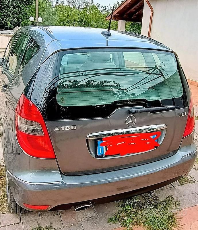 Usata Mercedes A180 Avantgarde 2009 Grigio Berlina