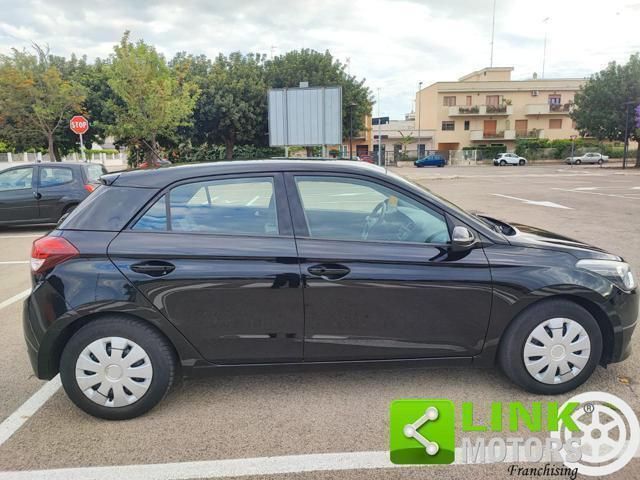 Usata Hyundai i20 Classic 75 CV (55 kW) 2017 Nero Berlina