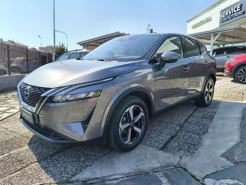 Usata Nissan Qashqai N-Connecta 140 CV (102 kW) 2024 Grigio metallizzato SUV