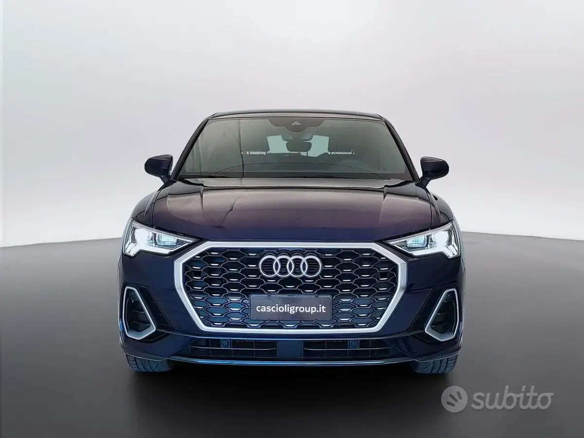 Usata Audi Q3 Sportback 150 CV (110 kW) 2021 Bluazzurro SUV