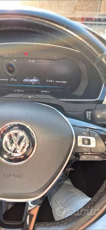 Usata VW Passat 150 CV (110 kW) 2016 Grigio Berlina