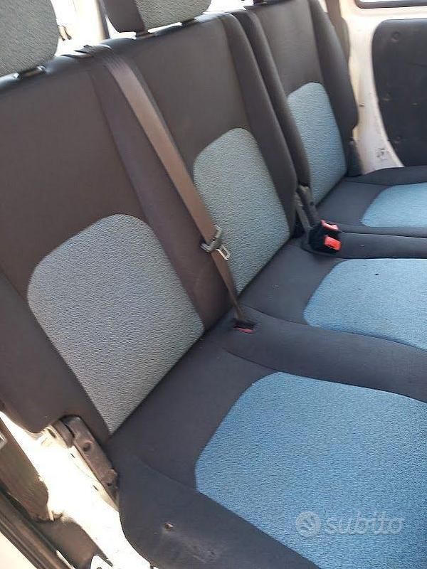 Usata Fiat Doblò 105 CV (77 kW) 2007 Monovolume