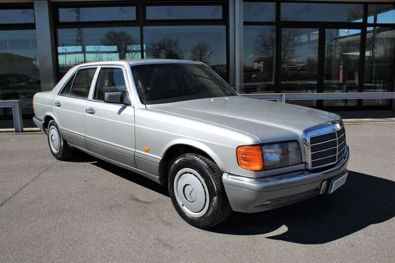 Usata Mercedes S420 SE 218 CV (160 kW) 1988 Argento Berlina