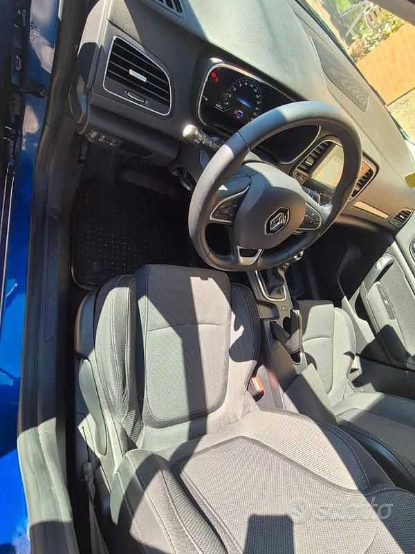 Usata Renault Mégane IV Equilibre 115 CV (84 kW) 2022 Blu Berlina