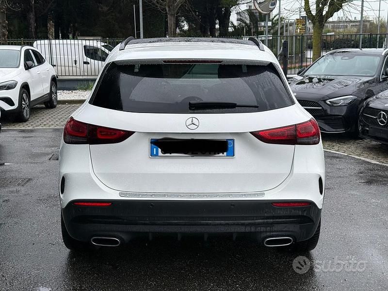 Usata Mercedes GLA200 Premium 150 CV (110 kW) 2021 Bianco SUV