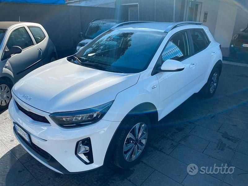 Usata Kia Stonic Urban 84 CV (61 kW) 2023 Bianco SUV