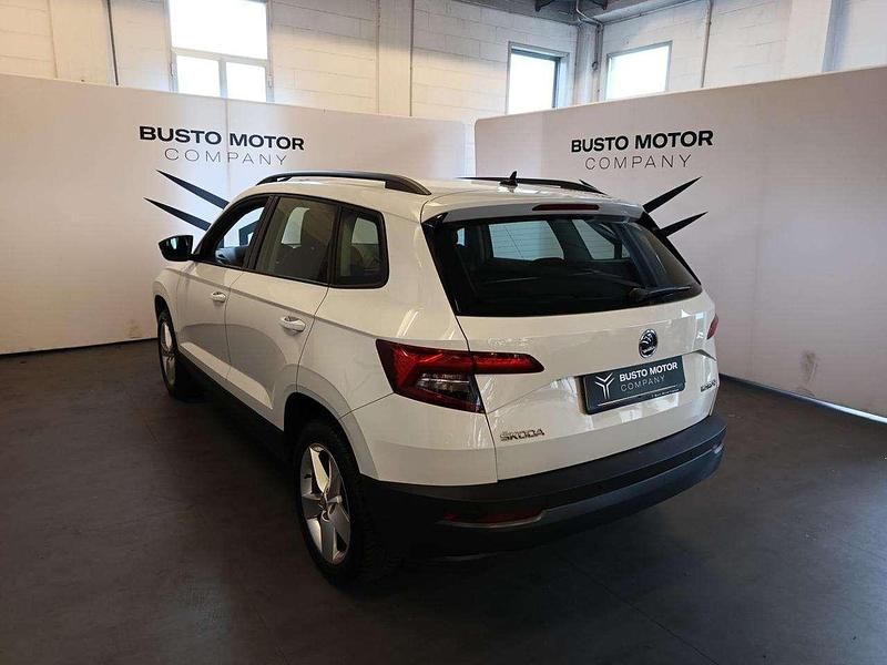 Usata Skoda Karoq Executive 116 CV (85 kW) 2019 Bianco / pastello SUV