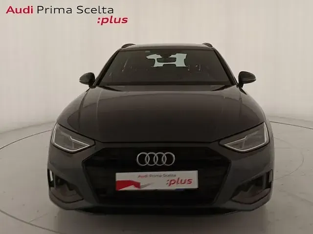 Usado Audi A4 Advanced Plus 163 CV (119 kW) 2021 Gris Familiar