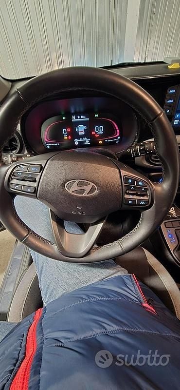 Usata Hyundai i10 Prime 67 CV (49 kW) 2023 Blu Utilitaria