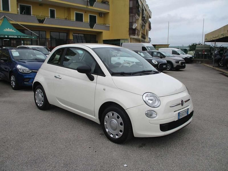 Usata Fiat 500 Pop 69 CV (50 kW) 2011 Bianco Utilitaria