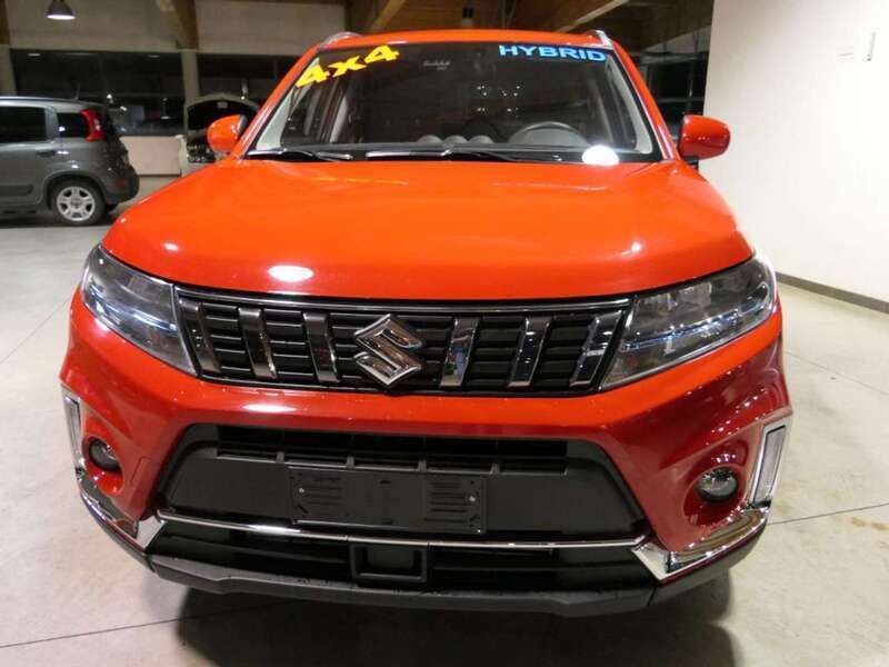Usata Suzuki Vitara Cool 129 CV (94 kW) 2022 Rosso pastello SUV