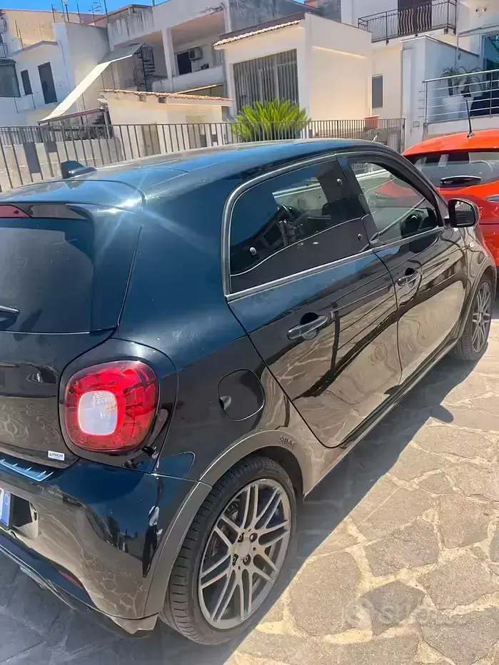 Usata Smart ForFour Brabus 2017 Nero Utilitaria