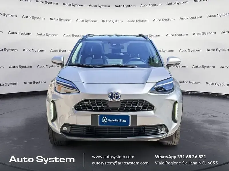 Usata Toyota Yaris Cross Lounge 116 CV (85 kW) 2023 Grigio SUV