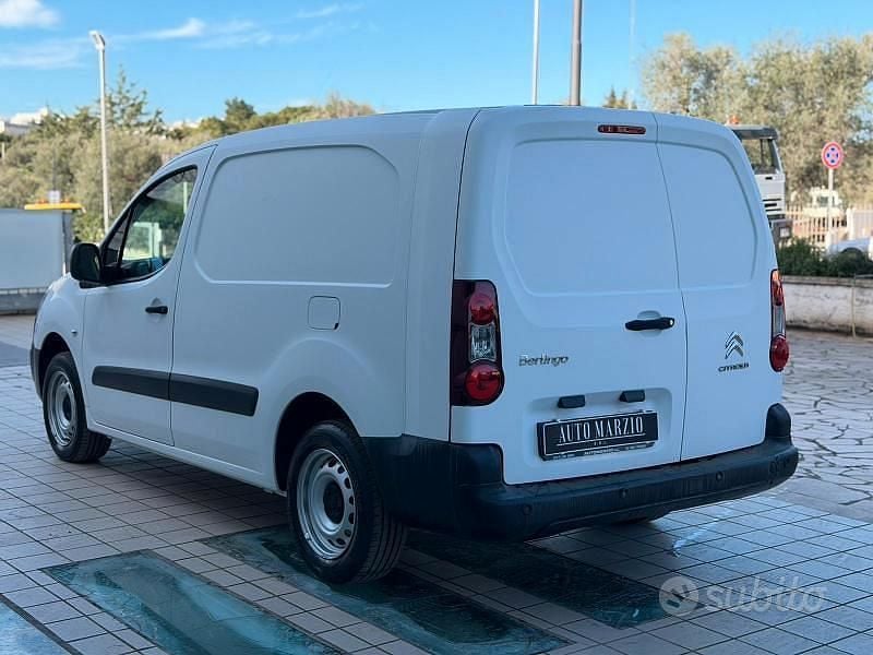 Usata Citroën Berlingo 100 CV (73 kW) 2016 Bianco Monovolume