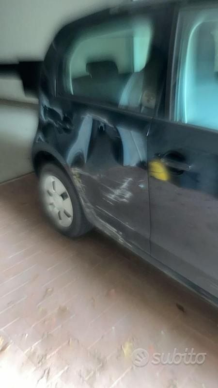 Usata VW up! 2016 Nero Utilitaria