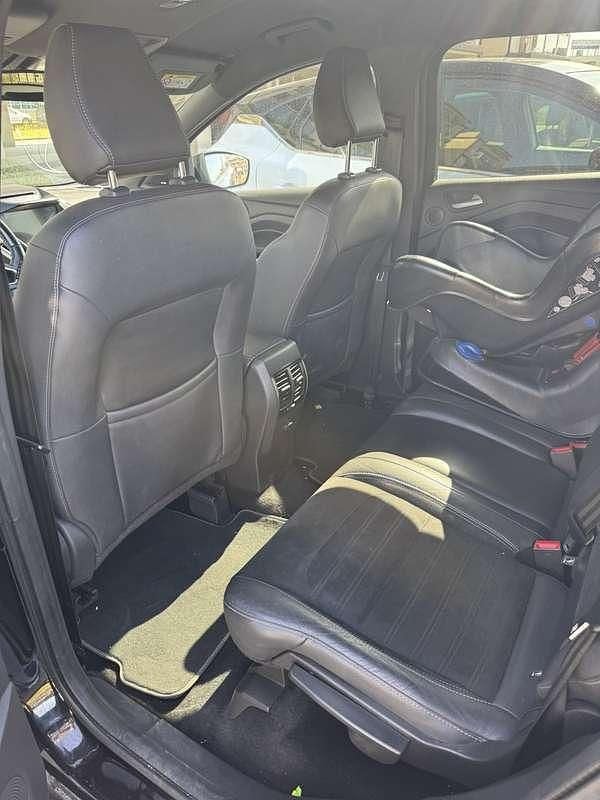 Usata Ford Kuga ST-Line 120 CV (88 kW) 2017 Nero SUV