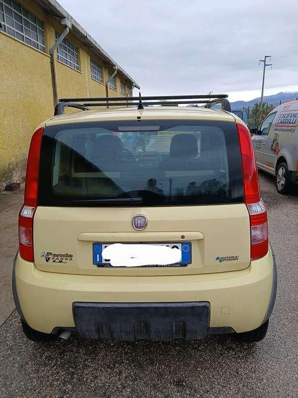 Usata Fiat Panda Climbing 60 CV (44 kW) 2008 Giallo Utilitaria
