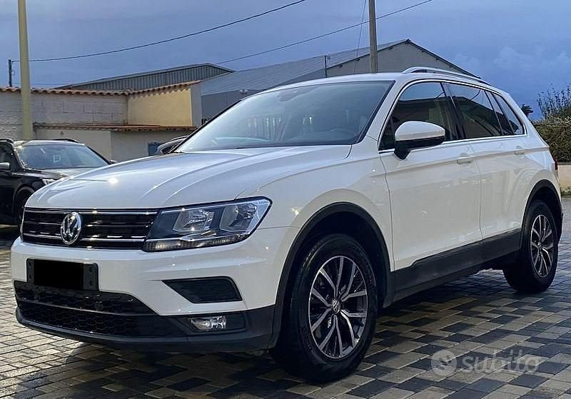 Bianco Usata 2020 VW Tiguan Business SUV | 21.900 € (Super prezzo) - Immagine 1/4